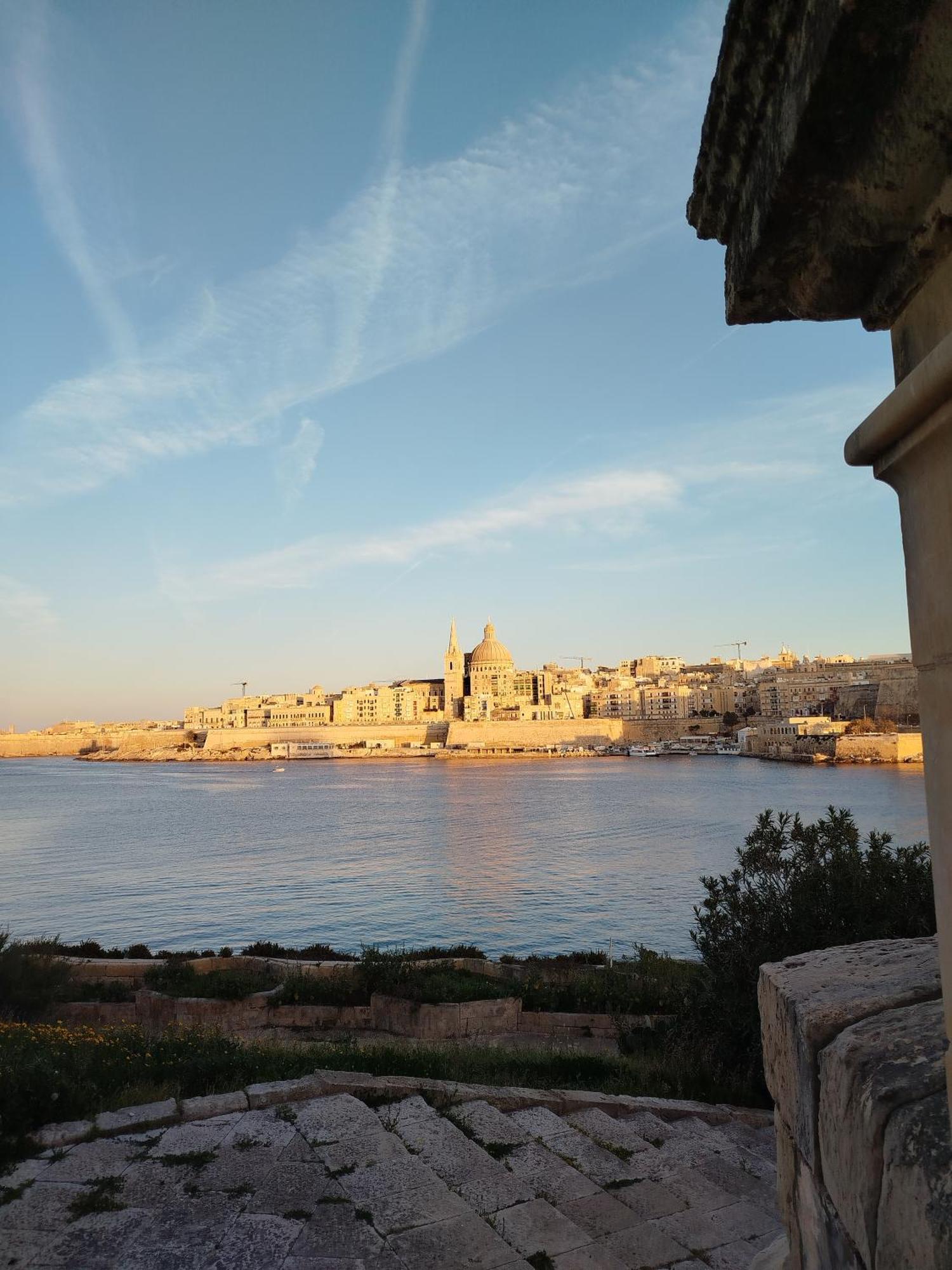 Limestone Sun Suites Sliema Buitenkant foto