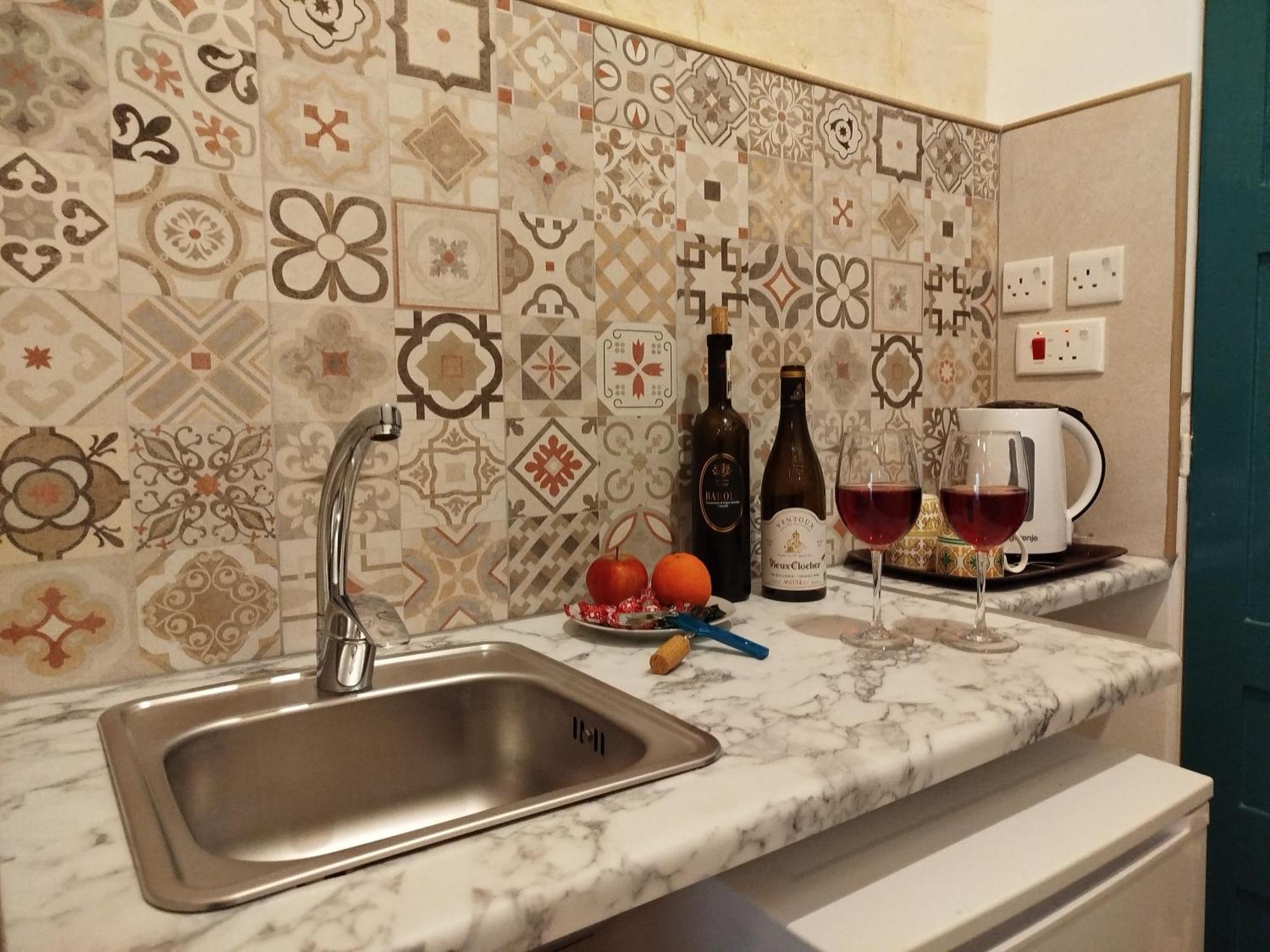 Limestone Sun Suites Sliema Kamer foto